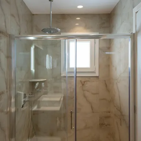 Salty Dreams Apartment *